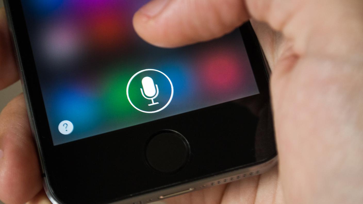 Multi-Tasking, Smart phone, IPhone, Apple Computers, Scambio d'idee, riconoscimento vocale, Siri