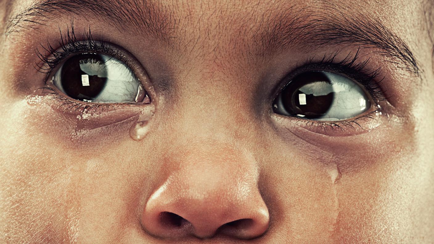 iStock-bambino che piange, lacrime