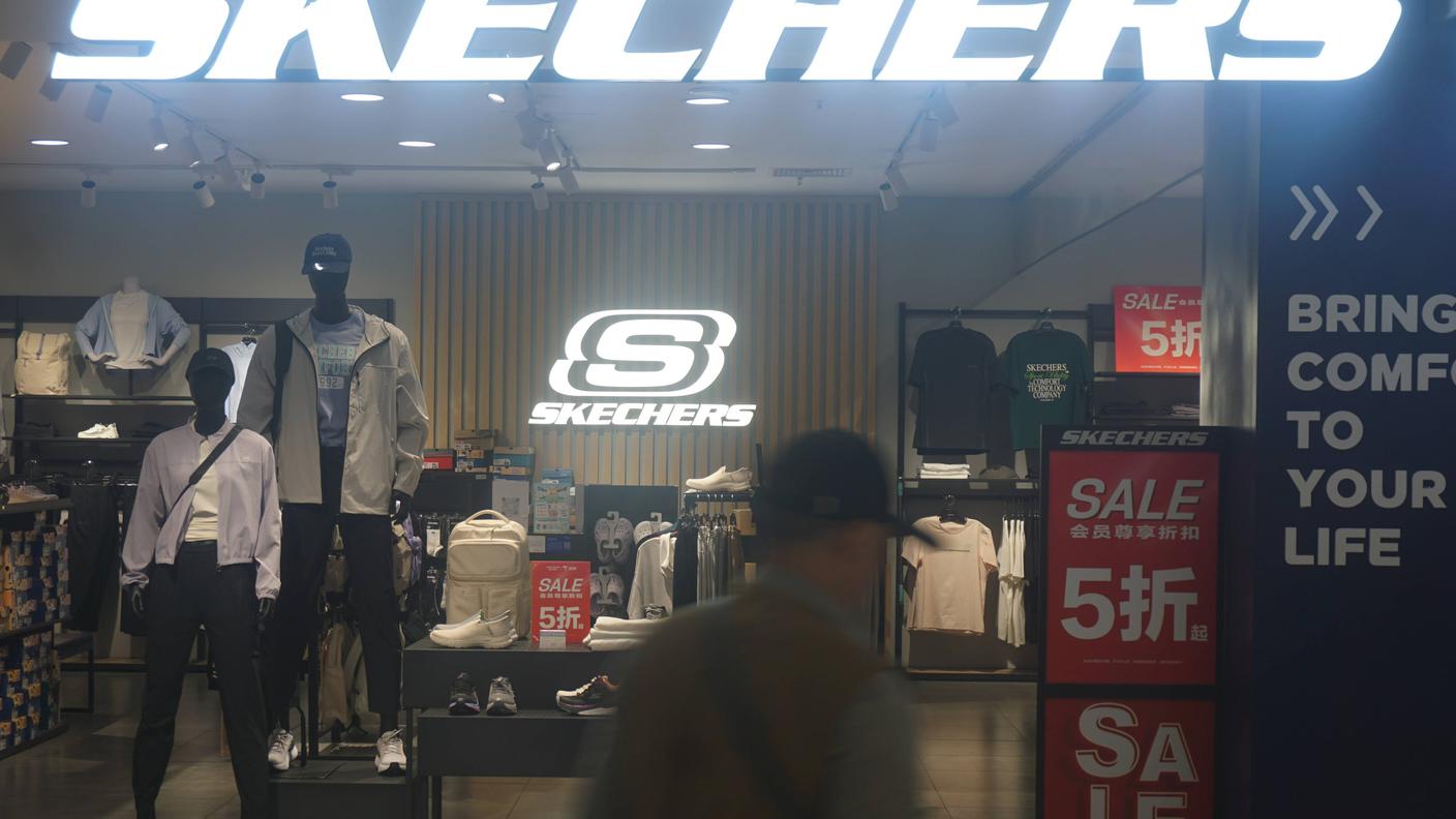 Skechers