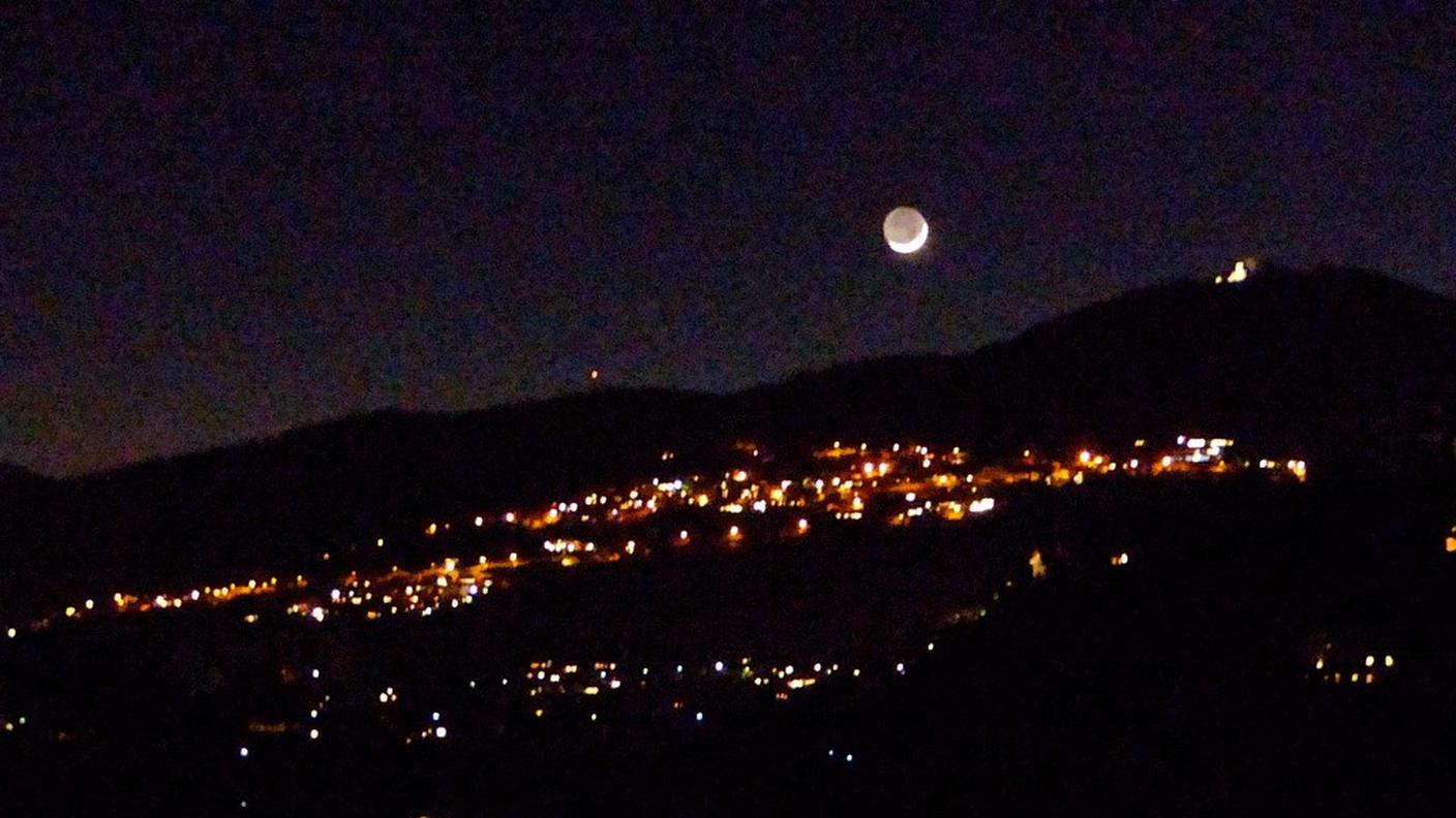 La Luna sopra Muzzano di Michela Mina