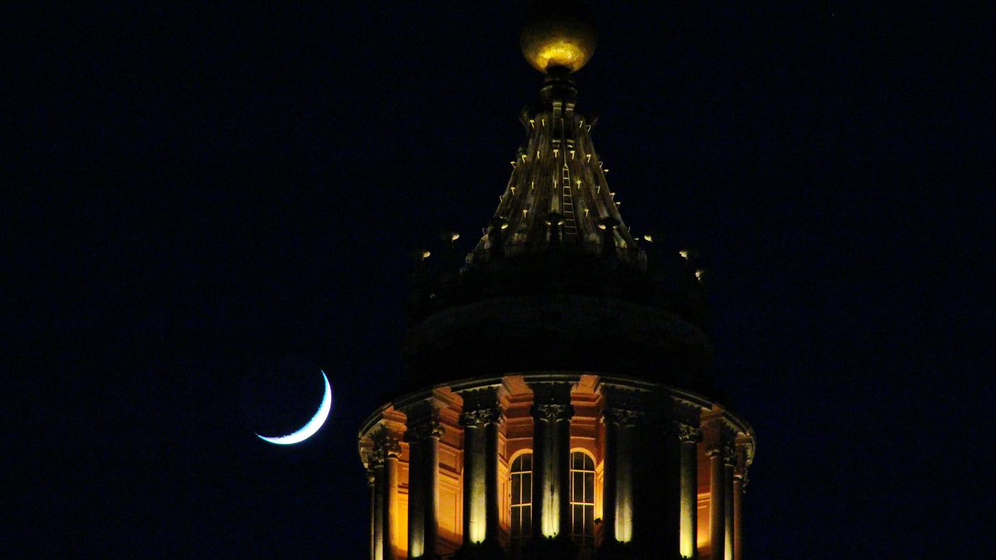 Foto di Flavio Camponovo, scattata a Roma da Piazza San Pietro