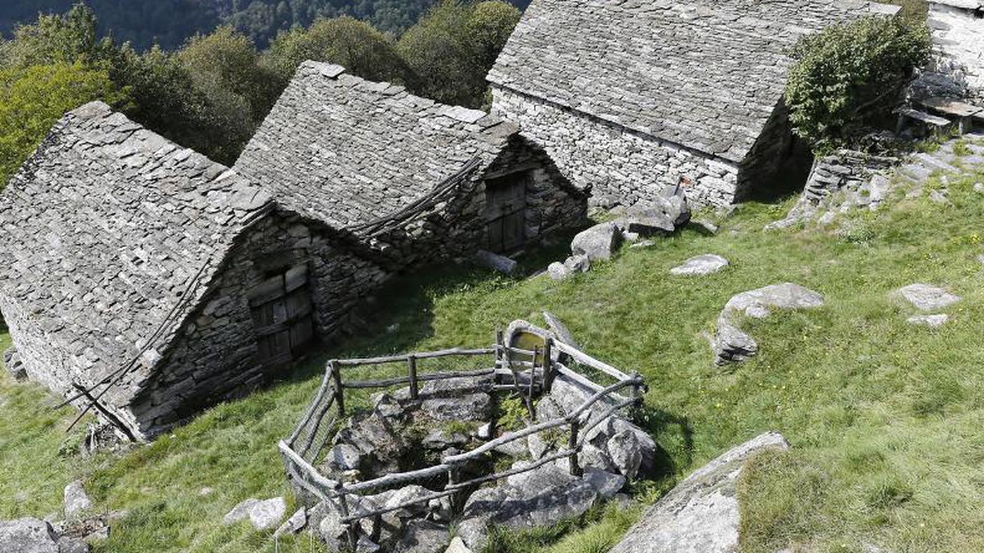 Lavertezzo e il sentiero etnografico "Revöira"