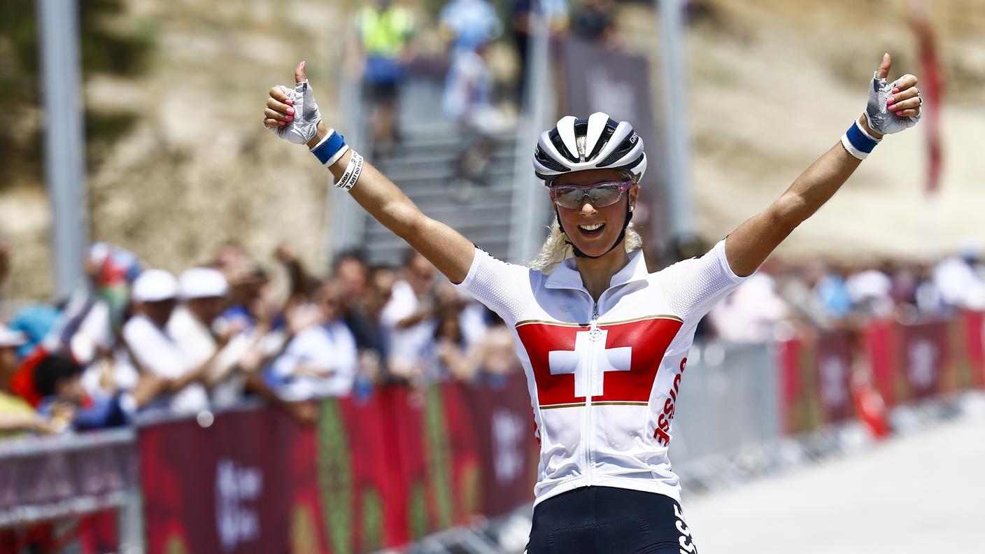 Braccia al cielo per la campionessa 21enne