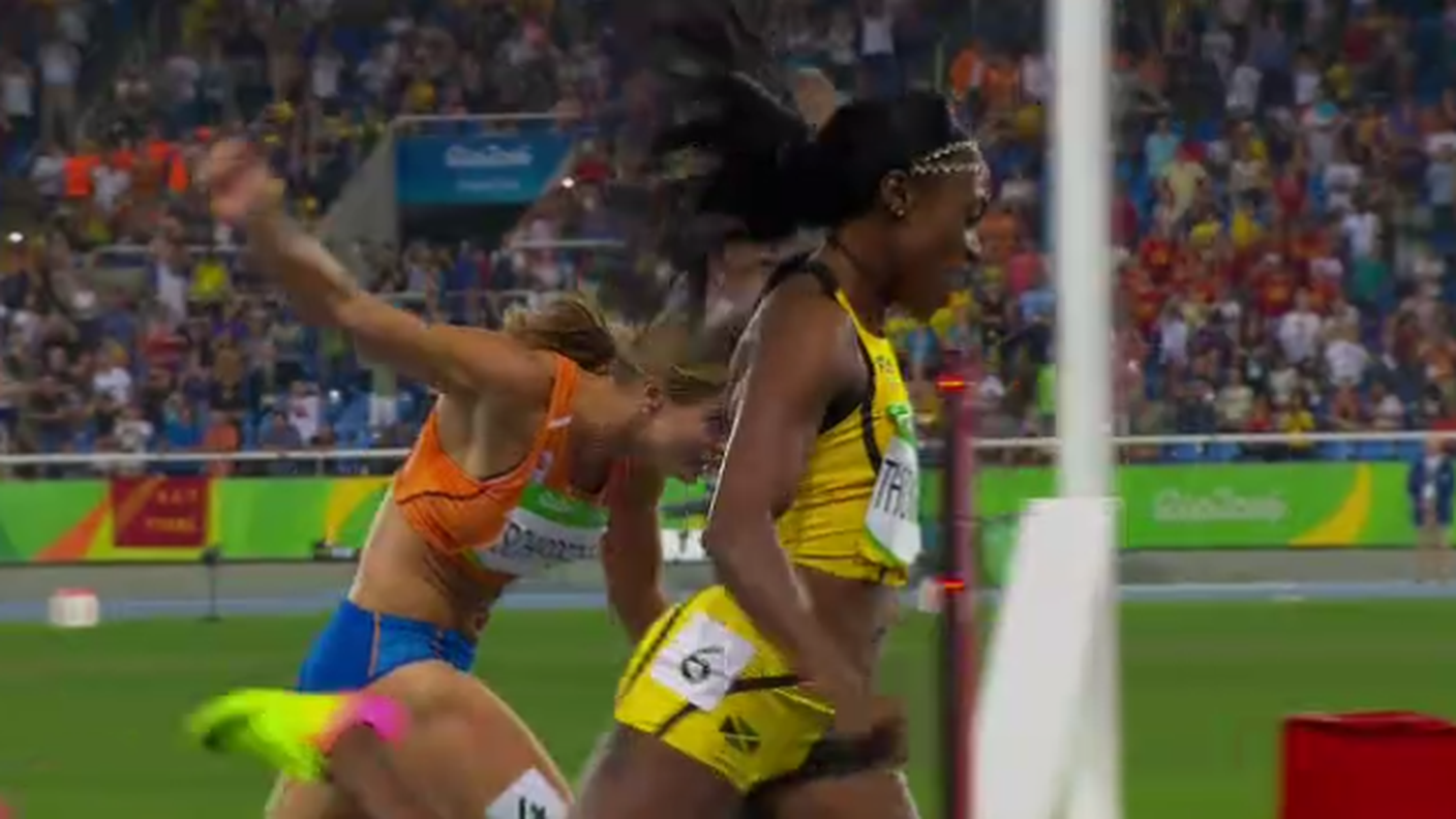 L'arrivo tiratissimo dei 200m femminili