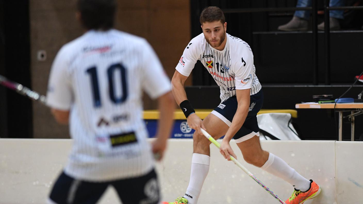 Il forte attaccante della Regazzi Verbano Unihockey Gordola in azione