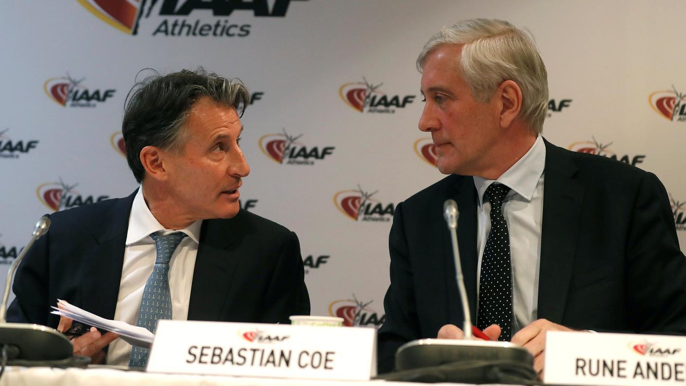 Il presidente Sebastian Coe con Rune Andersen