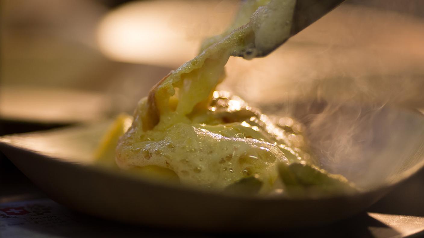 La famosa raclette di Casa Svizzera