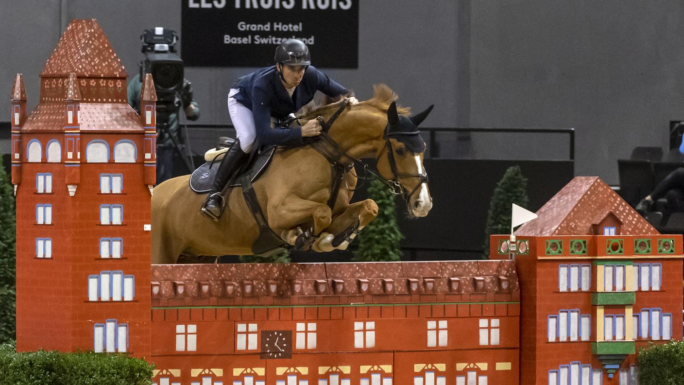 L'elvetico Steve Guerdat in azione