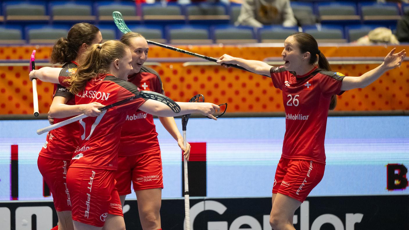 Scatenate sotto porta