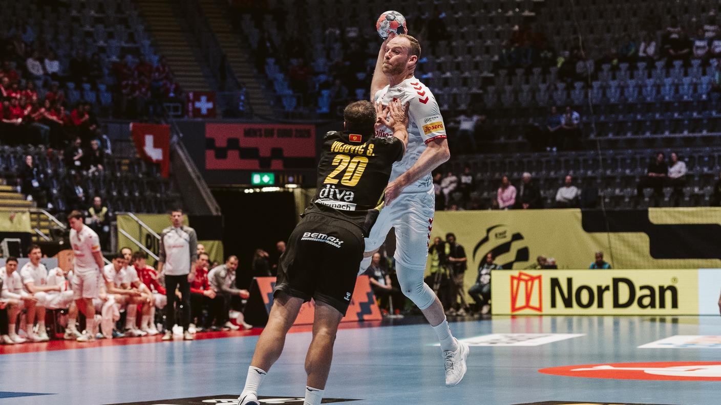 Un ispirato Lenny Rubin in azione