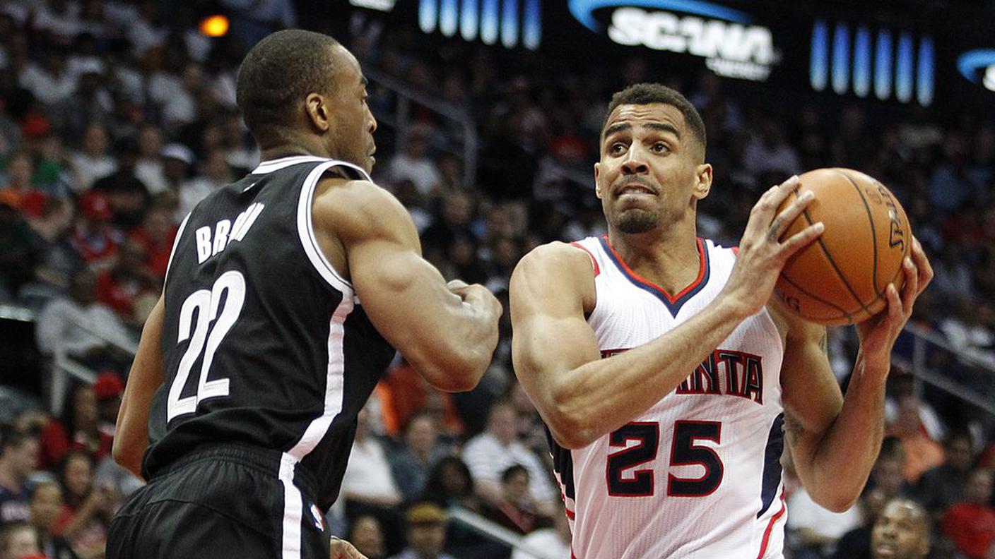 Il vodese in lotta con Markel Brown