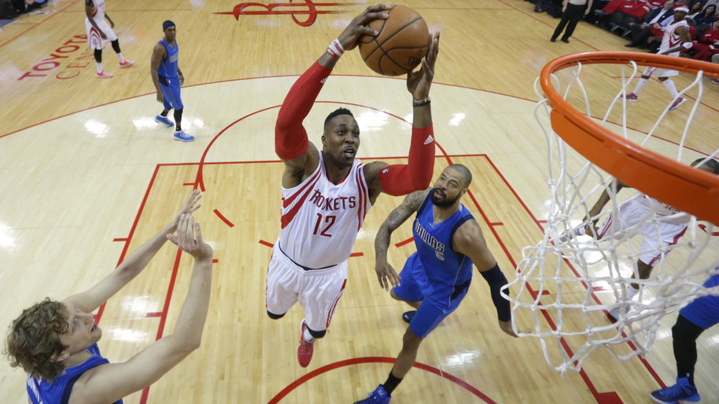 I Rockets volano in testa nella serie con Dallas