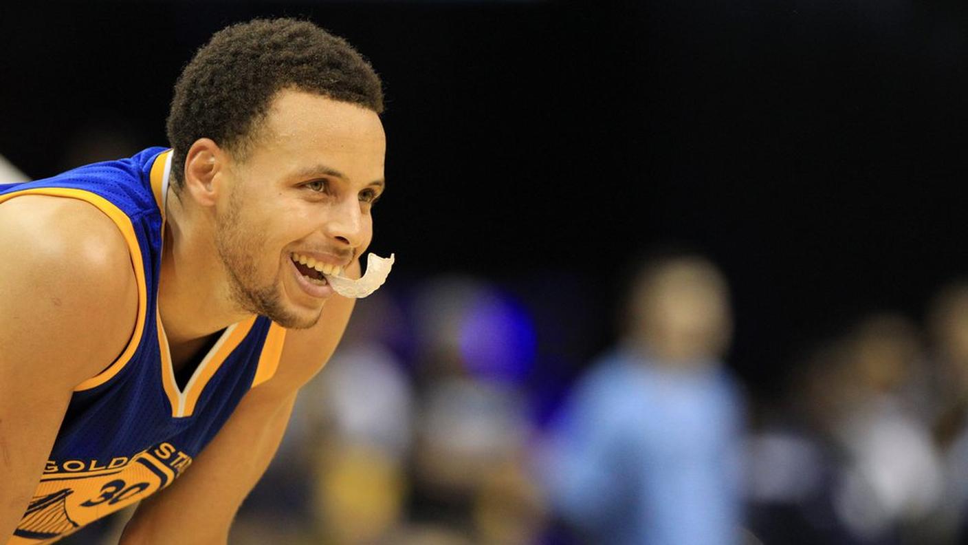 Curry protagonista assoluto