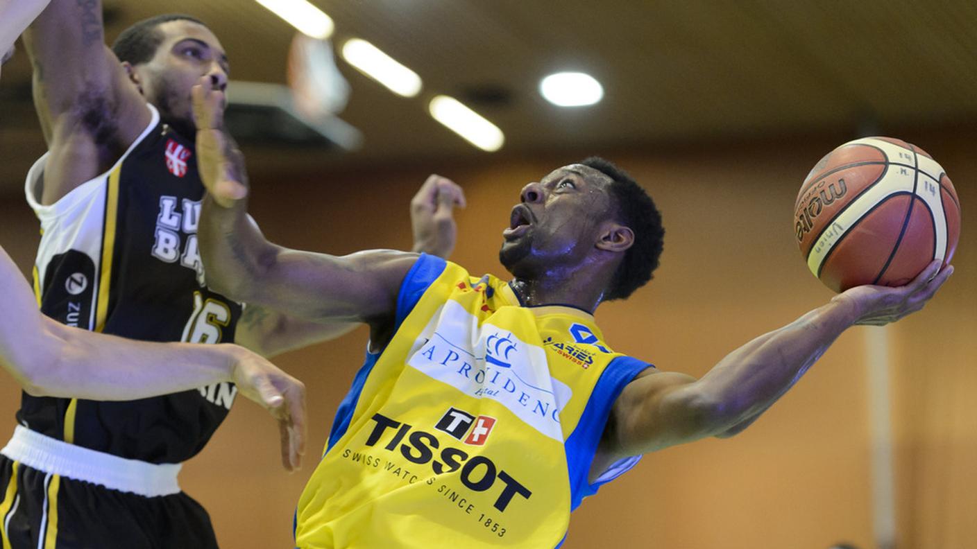 Il nuovo acquisto Day in azione durante gli scorsi playoff