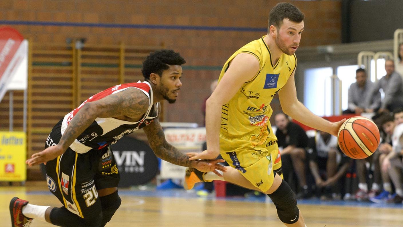 Non bastano i 32 punti di Rambo