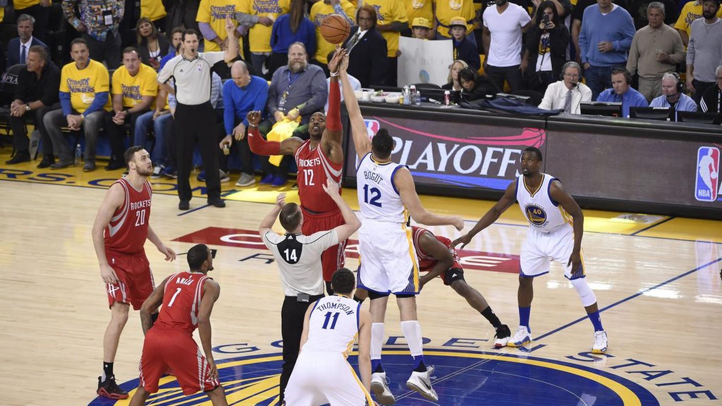 Avanzano i campioni NBA