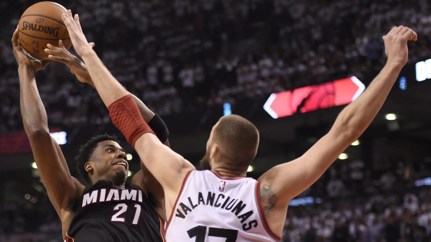 Valanciunas, protagonista nel finale