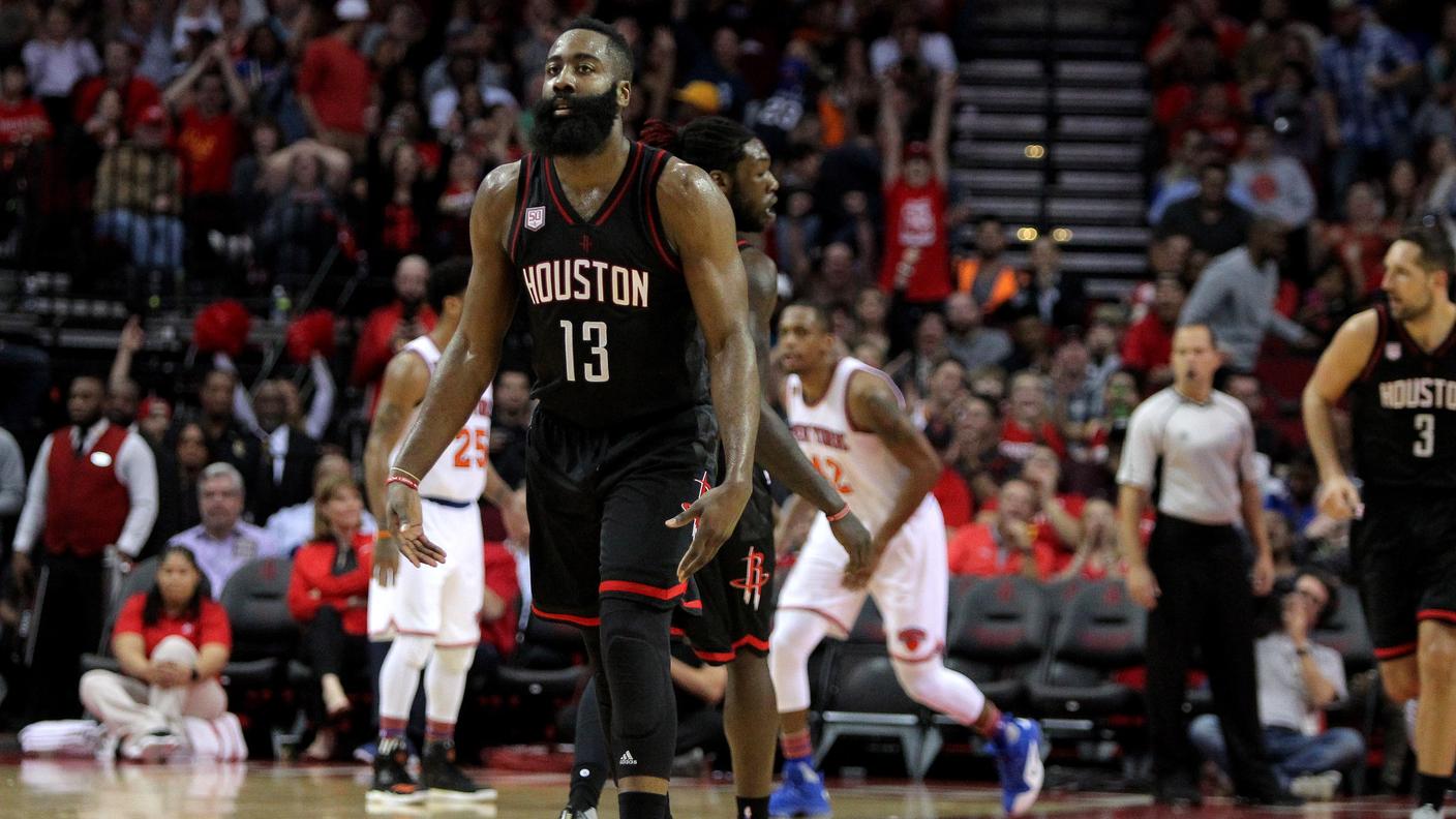 Per la stella dei Rockets 53 punti, 16 rimbalzi  e 17 assist