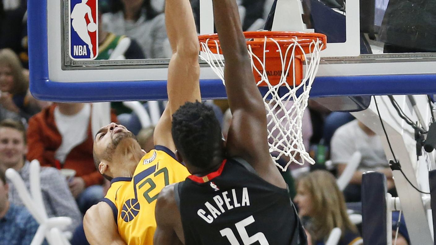 Gobert tenta di stoppare il centro svizzero