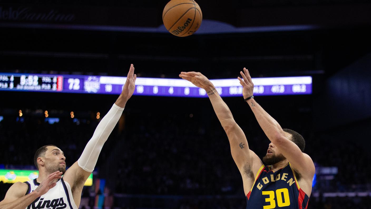 2025-03-14T045926Z_953593274_MT1USATODAY25664511_RTRMADP_3_NBA-SACRAMENTO-KINGS-AT-GOLDEN-STATE-WARRIORS.JPG