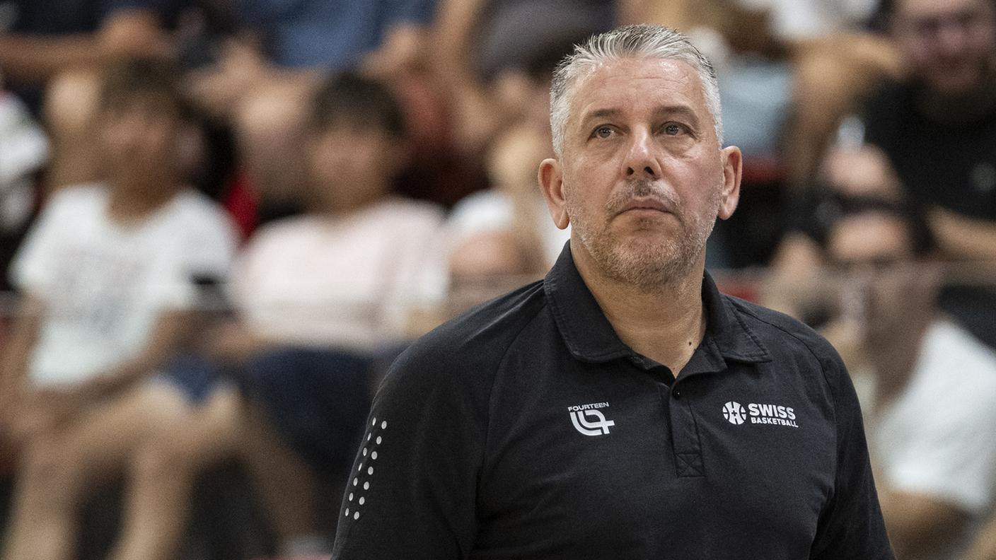 In Grecia la sua squadra deve lottare per non retrocedere