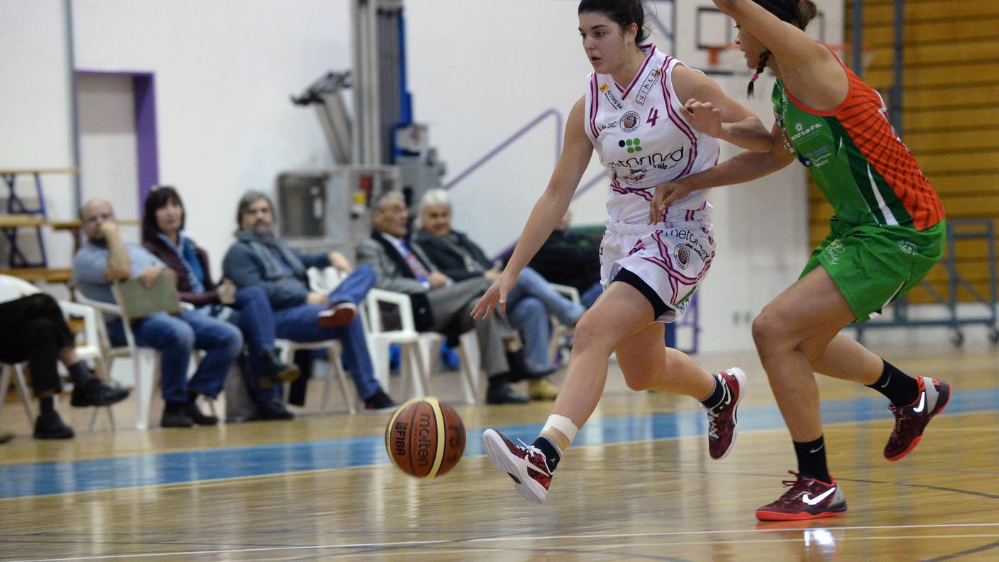 Nancy Flora in azione