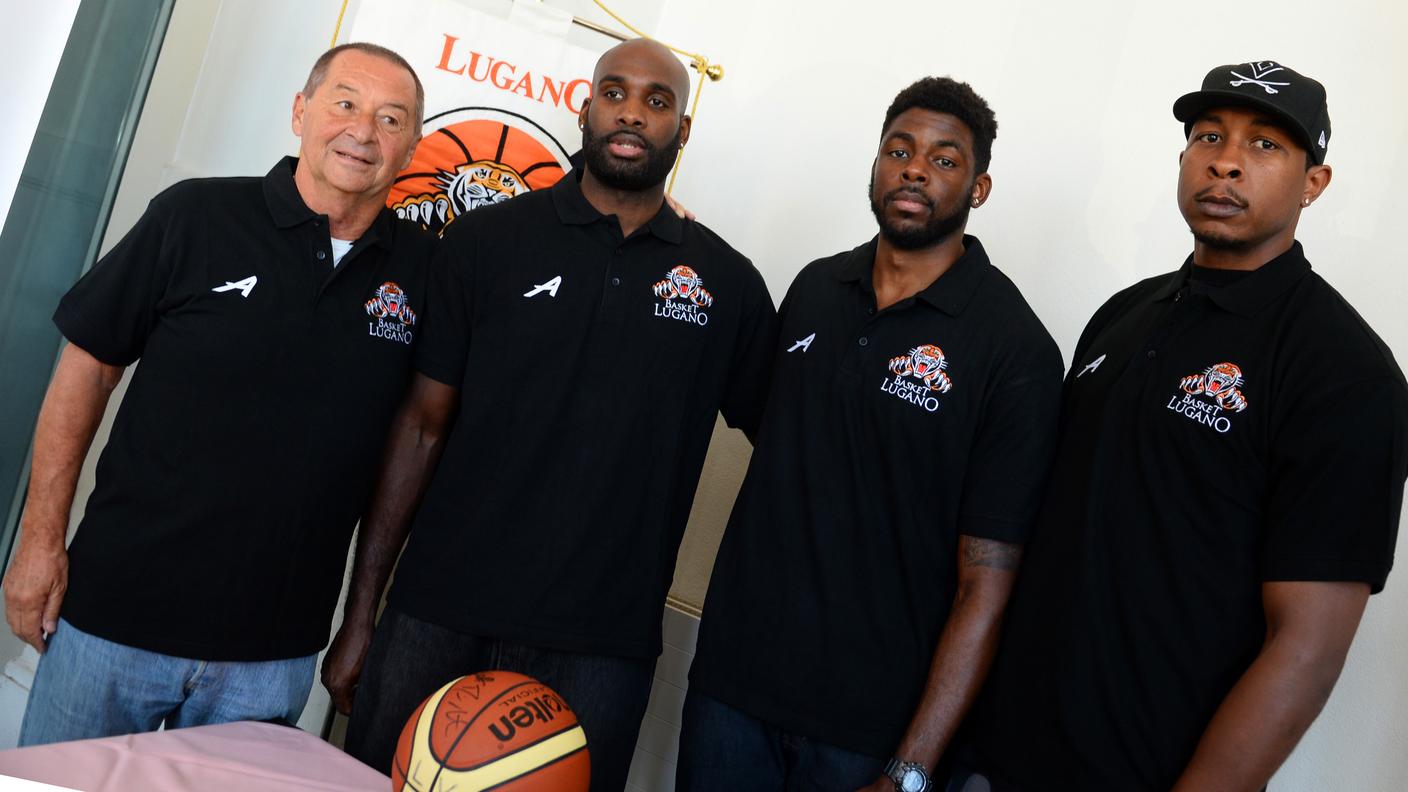 Petitpierre, Gibson, Sweetney e Watson