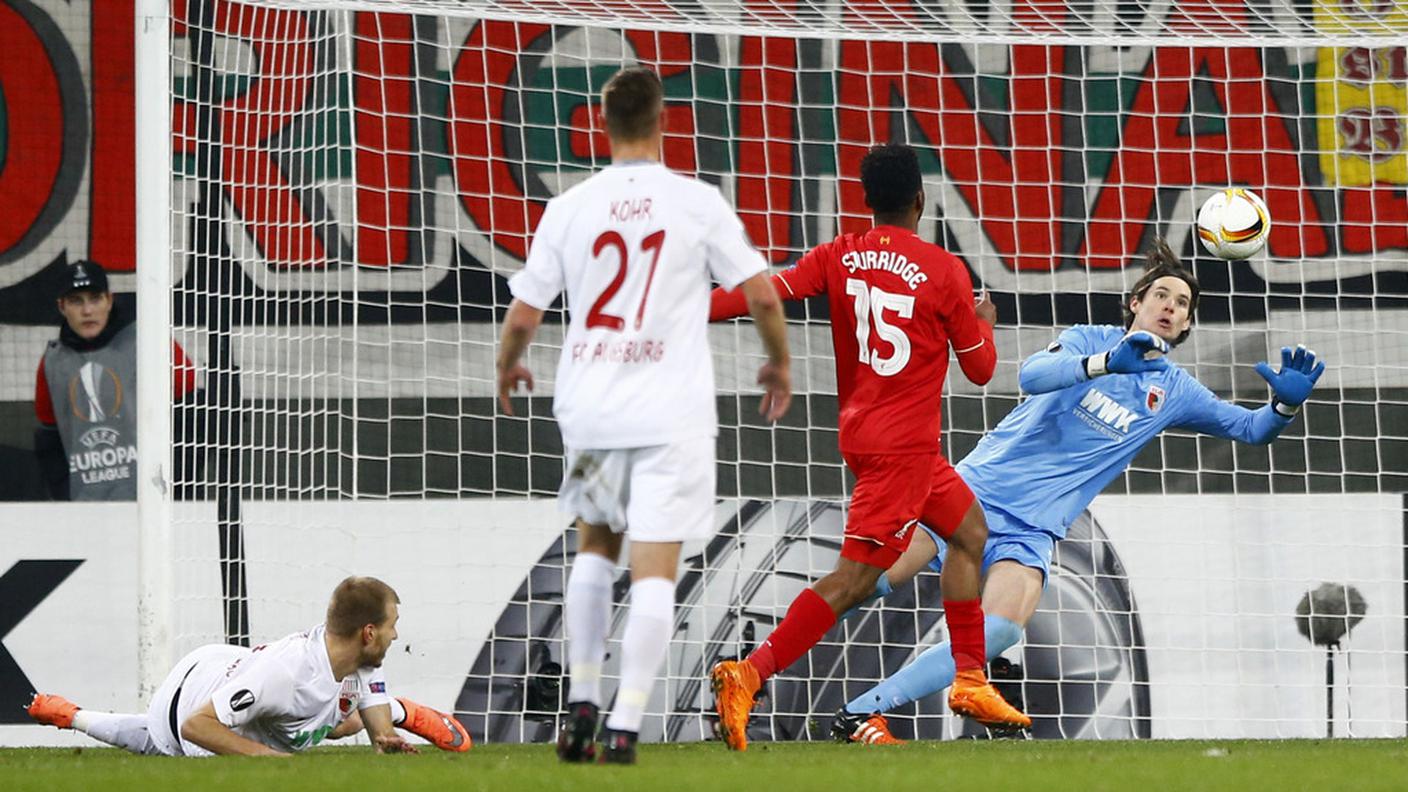 Non sono bastate le parate di Hitz all'Augsburg