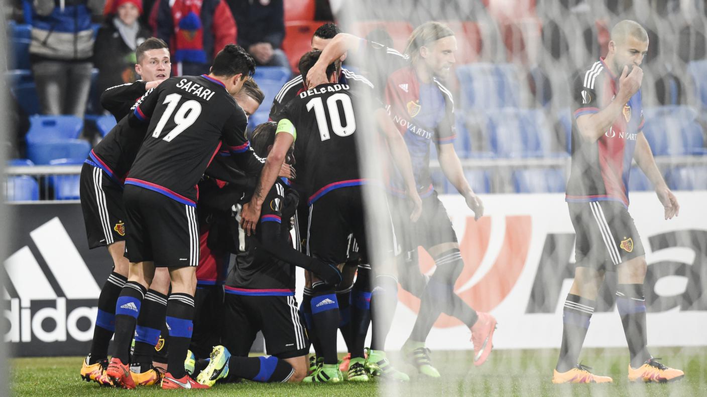 La festa dei giocatori del Basilea dopo il gol di Zuffi