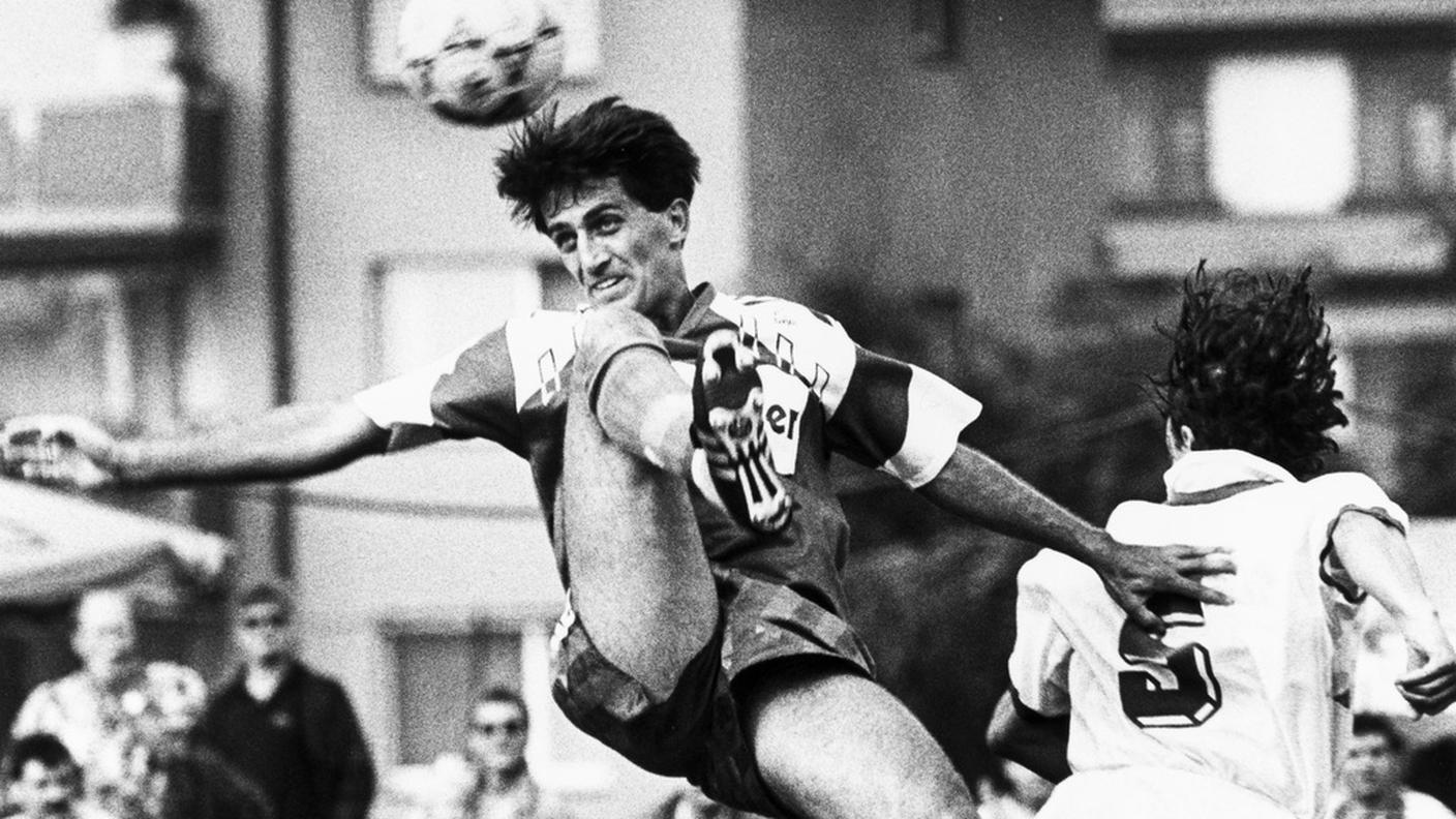 L'attuale selezionatore elvetico contro il Locarno nel 1991