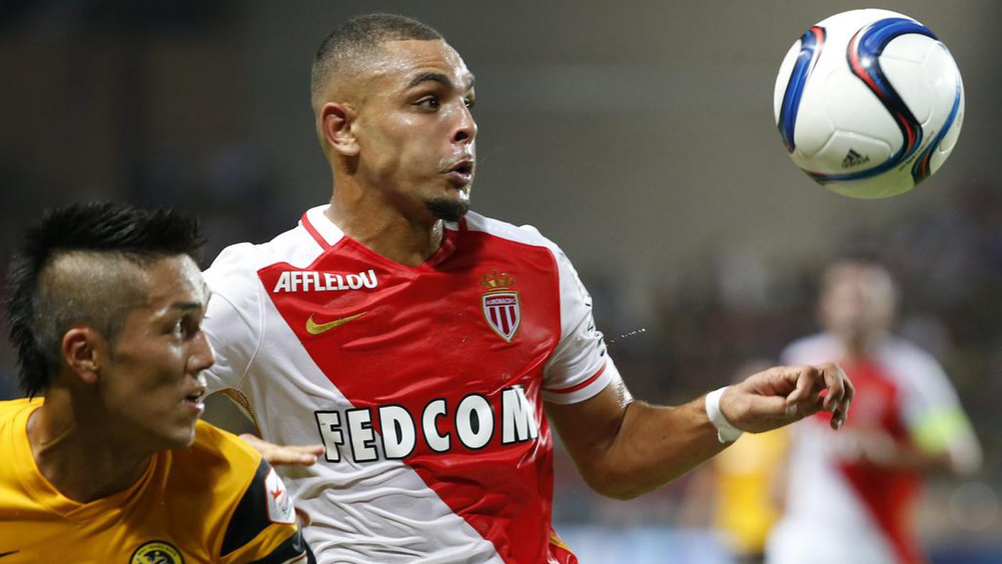 Kurzawa (Monaco) affrontato da Kubo (YB)