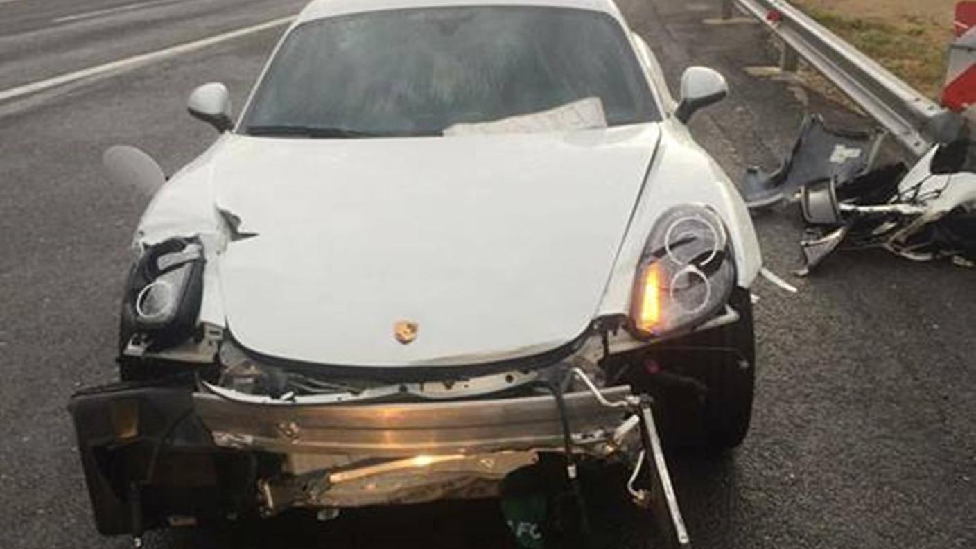 Auto a pezzi