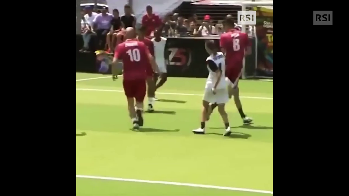 Calcio, Zinedine Zidane incanta in una partita di beneficenza (26.06.2019)