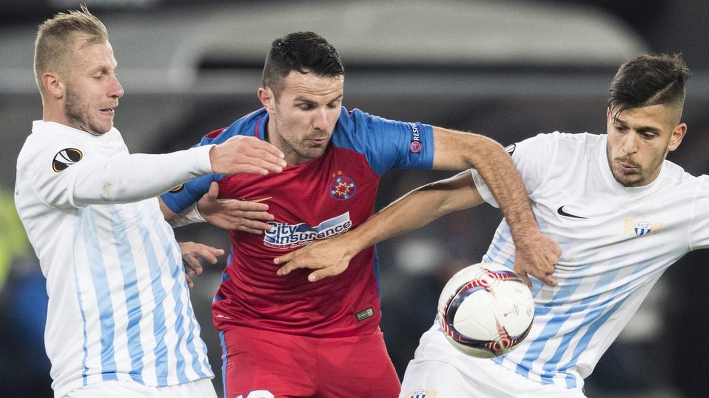 Aganovic tra Cavusevic e R.Rodriguez