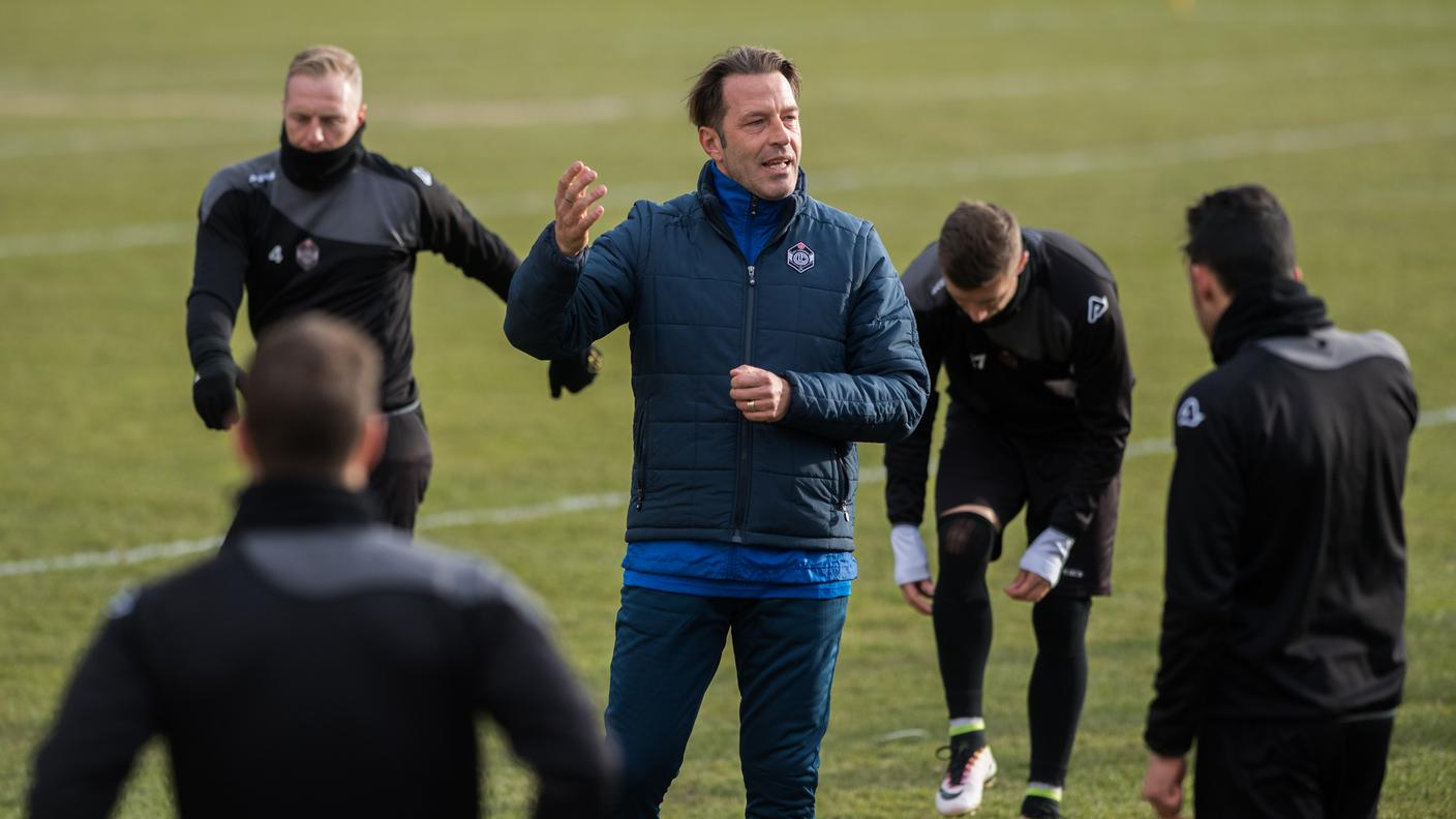 Primo allenamento per il nuovo allenatore
