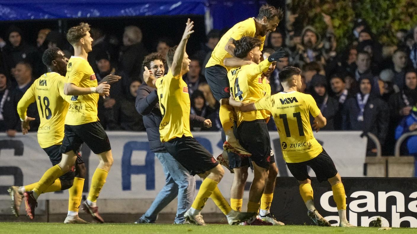 Tutta la gioia della formazione di Promotion League