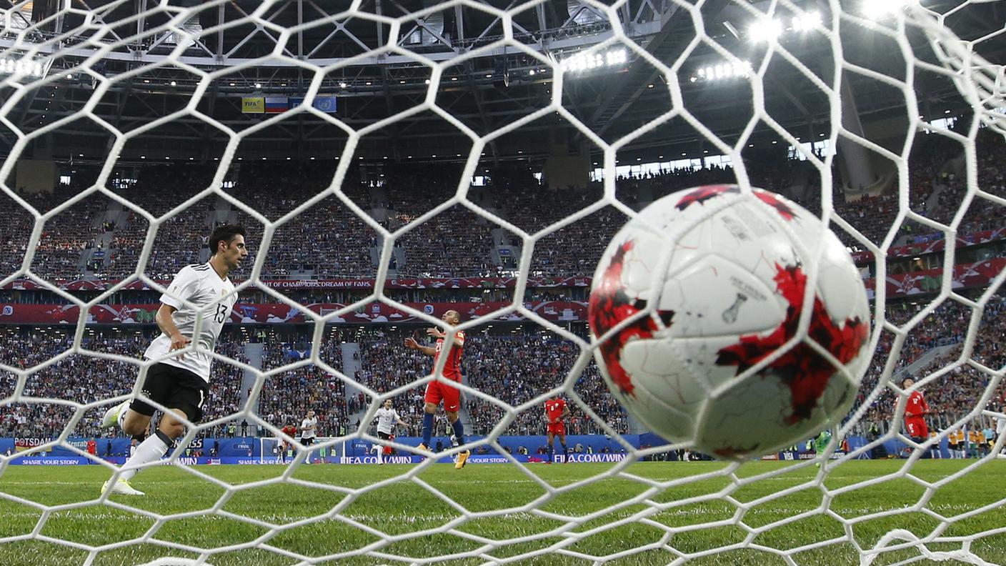Il pallone è in rete dopo l'1-0