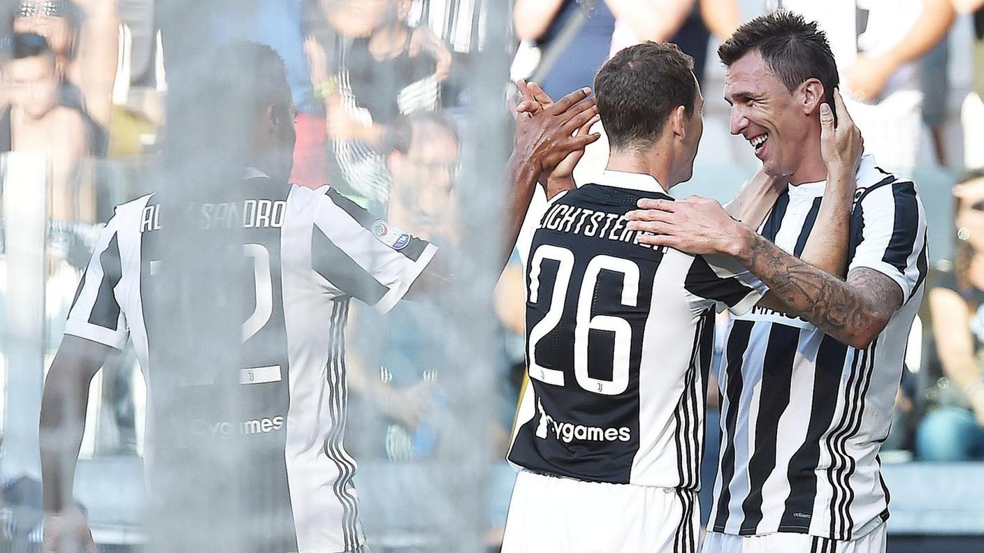 Lichtsteiner autore di un assist