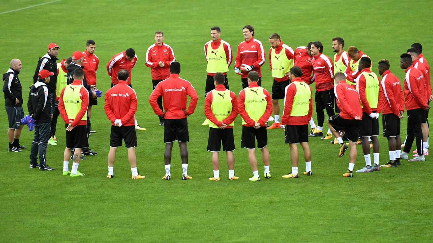 Allenamento sotto la pioggia per i nazionali rossocrociati
