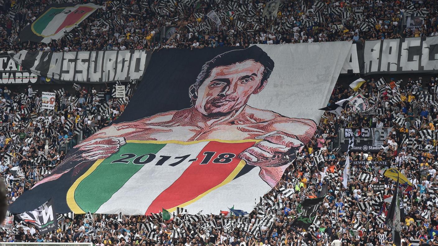 L'omaggio della Curva Scirea