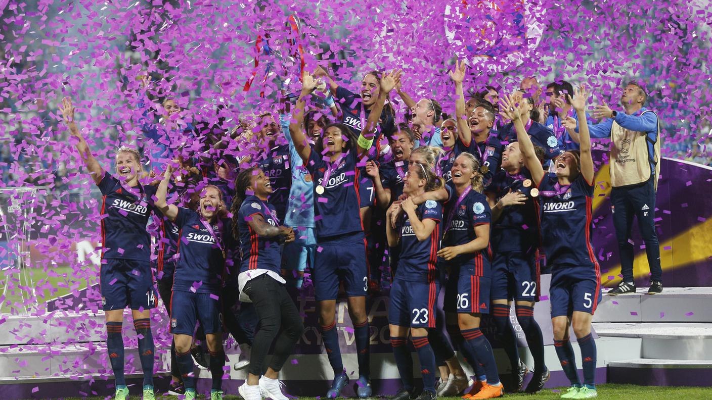 Champions donne Lione