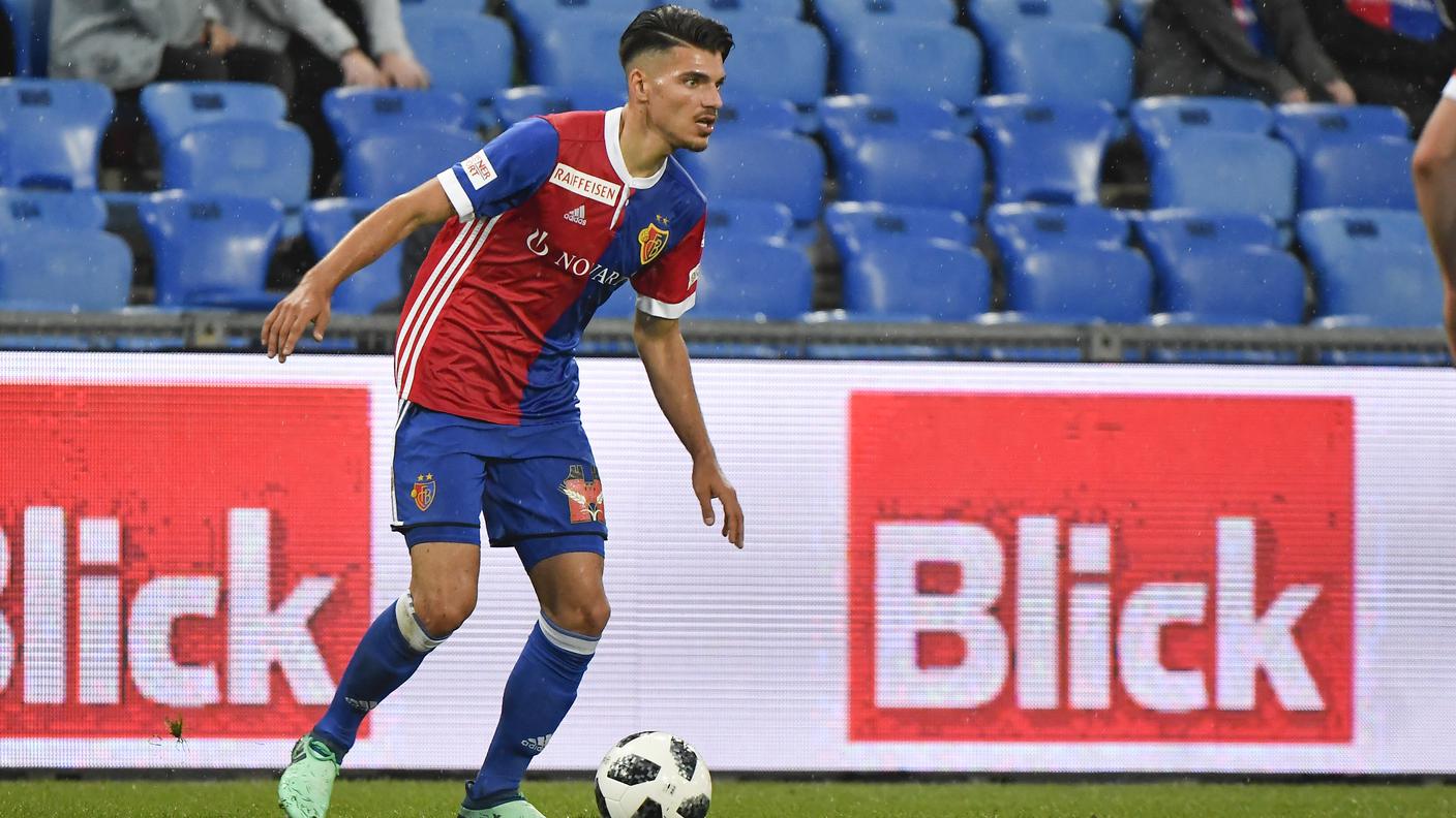 Raoul Petretta con lo sguardo verso l'Europa