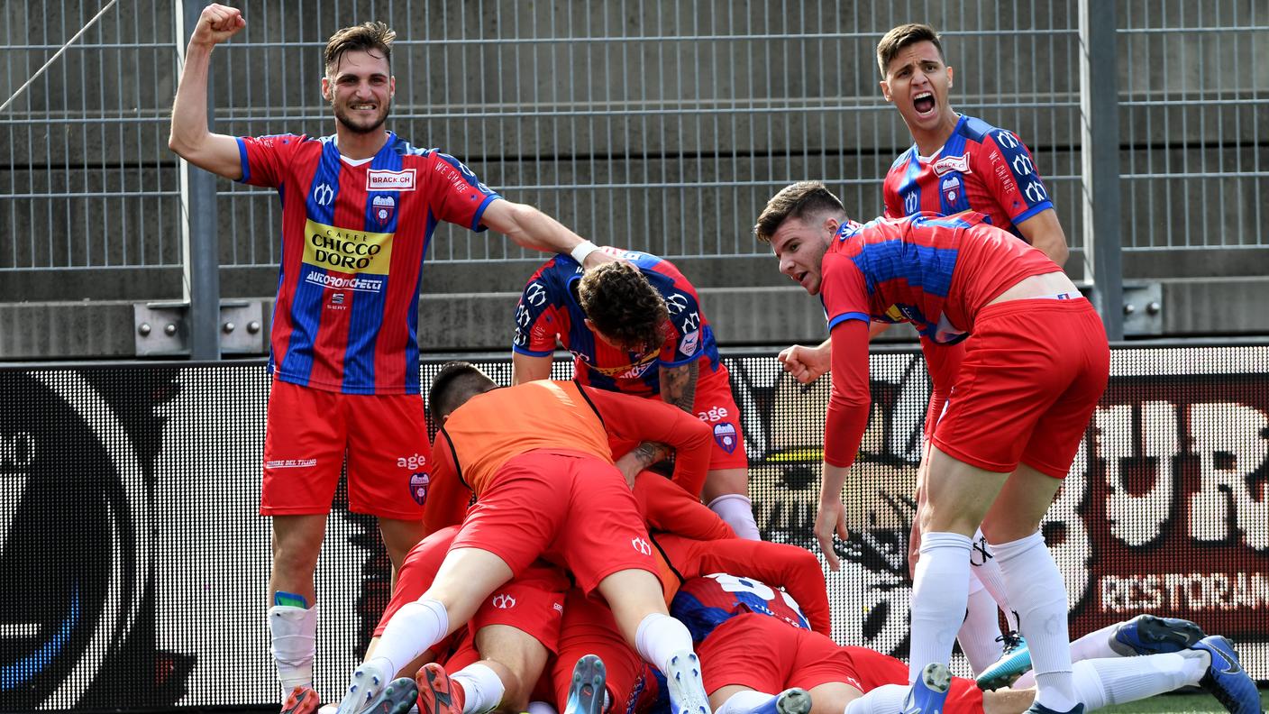 La gioia dei momò dopo il gol di Belometti