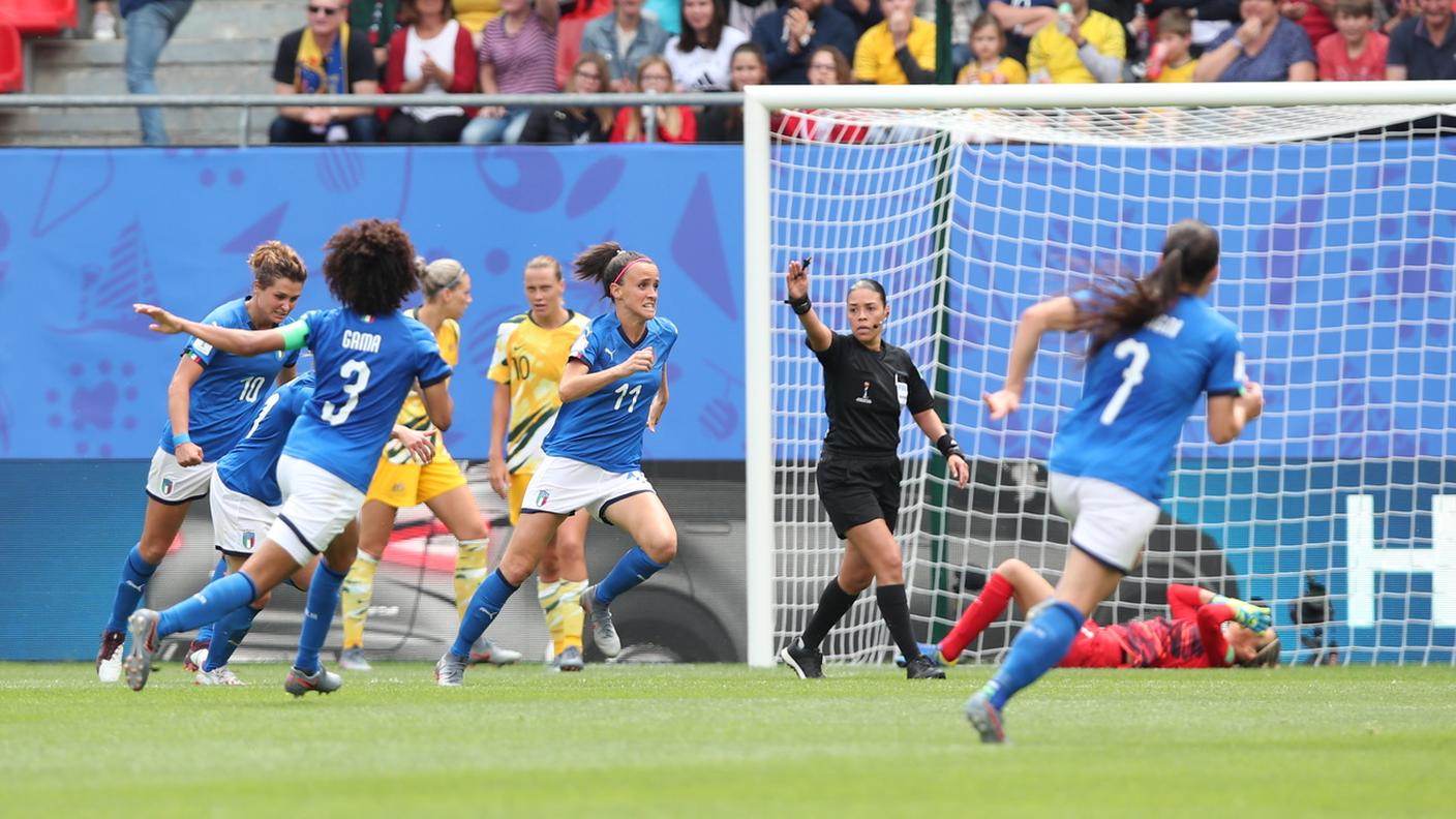 L'esultanza dopo il parziale 1-1 dell'Italia