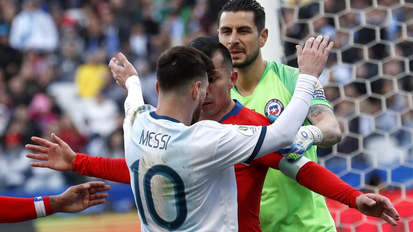 Messi e Medel