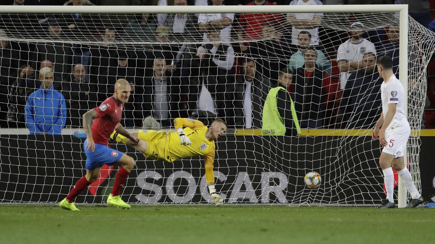 Il momento decisivo, Ondrasek supera Pickford