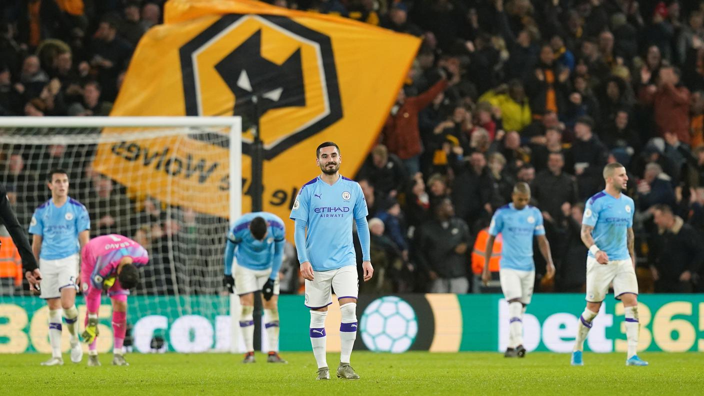 Il giocatori affranti dopo la sconfitta