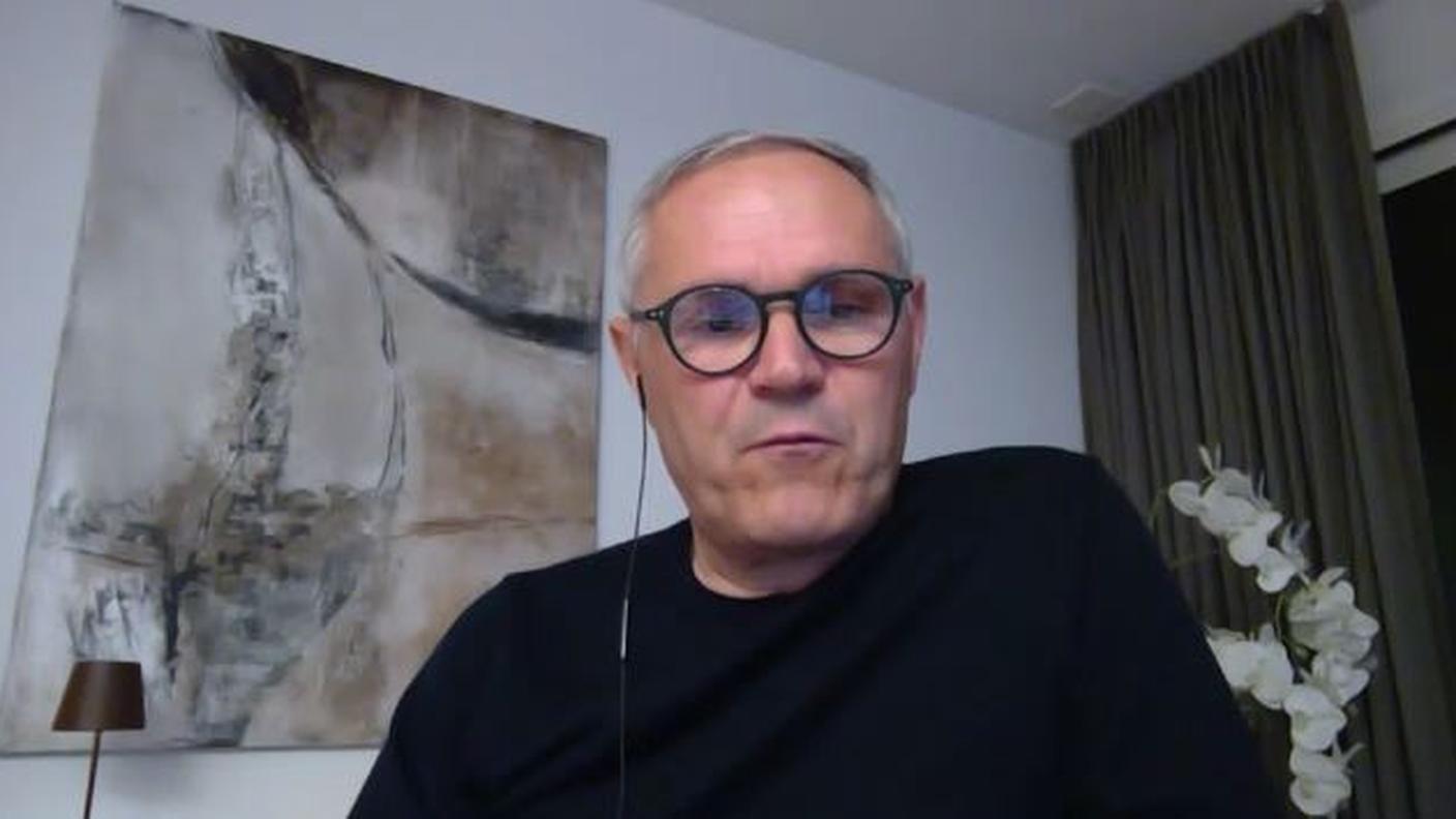 In collegamento via Skype obbligato, dopo esser entrato in contatto con Blanc