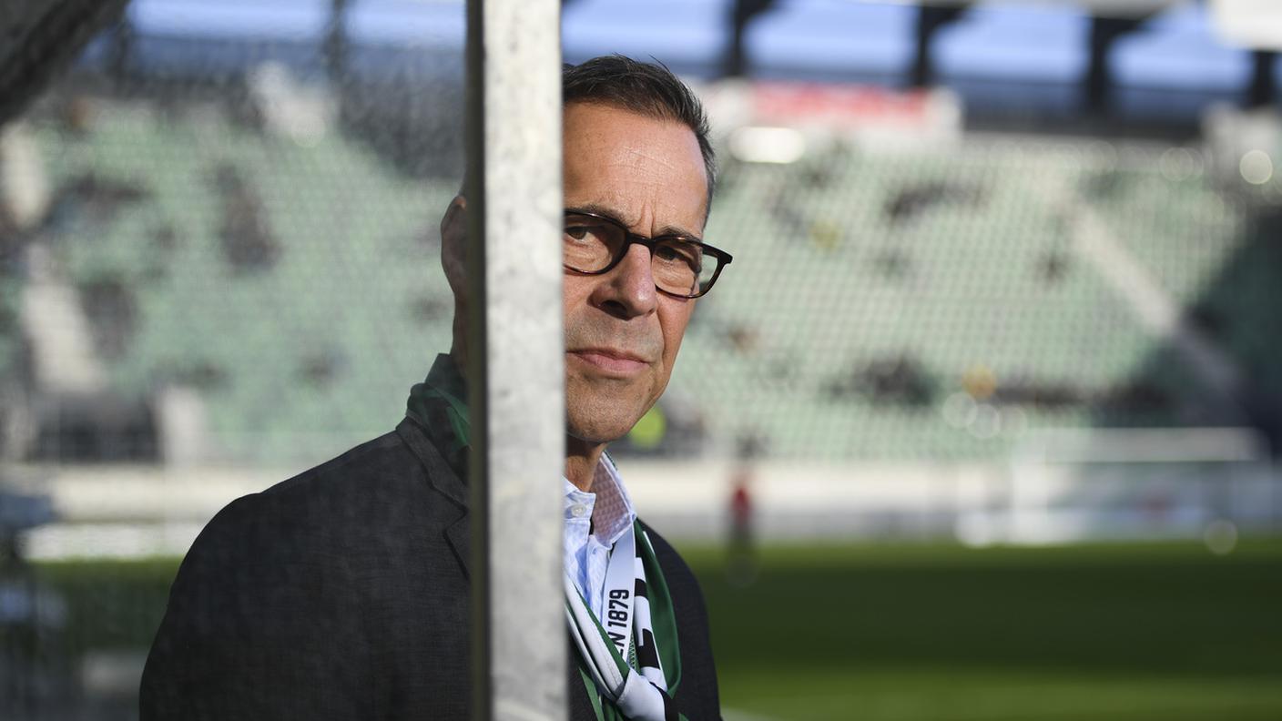 Lo sguardo preoccupato del presidente biancoverde