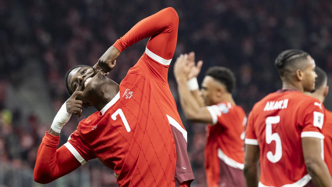 Ci ha messo la firma... e il sorriso